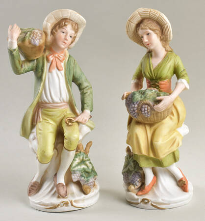 Homco Figurines Yound Boy And Girl With Grapes - No Box