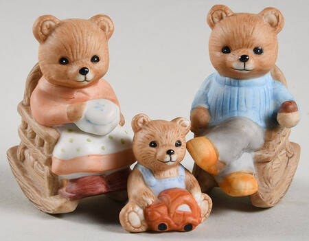 Homco Figurines Mom And Dad Rocking With Baby - No Box