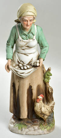 Homco Figurines Old Woman Carrying Eggs - No Box