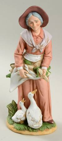 Homco Figurines Old Woman Feeding Ducks - No Box