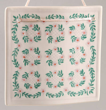 Celebration of American Quilts Kentucky Rose - Boxed