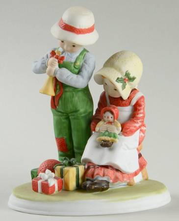 Holly Hobbie Christmas Figurine Christmas Keepsake - With Box Bx1977