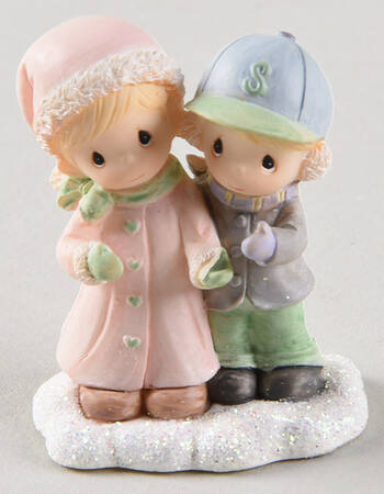 Precious Moments Christmas Village Children With Book - No Box