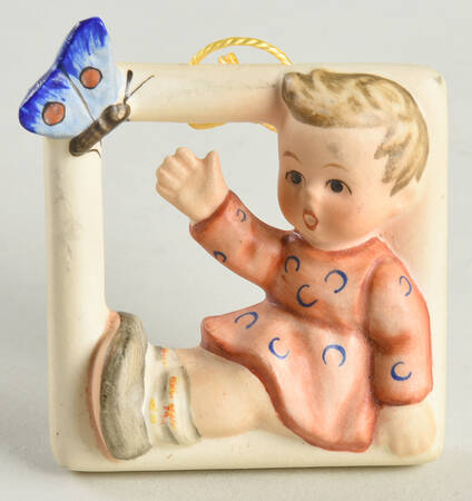Flitting Butterfly Wall Plaque Tm5-Flitting Butterfly Plaque - No Box