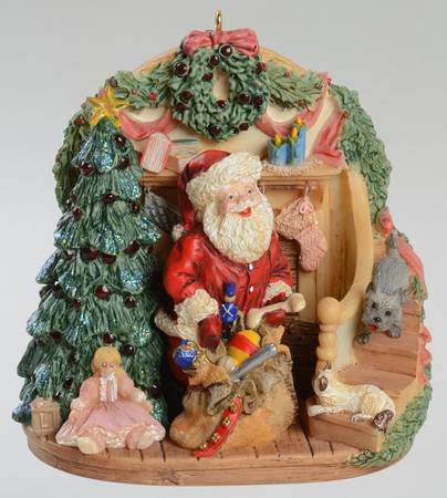 2006 Hallmark Christmas Ornaments A Glimpse Of Santa-Lighted - Boxed