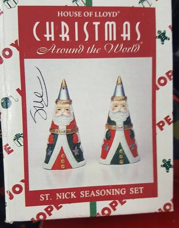 Christmas Around the World St. Nick Seasoning Set - Boxed