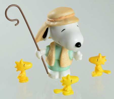 Peanuts Gallery Nativity by Hallmark Gold Crown