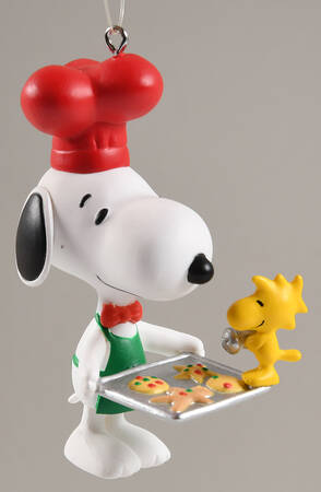 Spotlight on Snoopy 2017-Baker Snoopy - Boxed