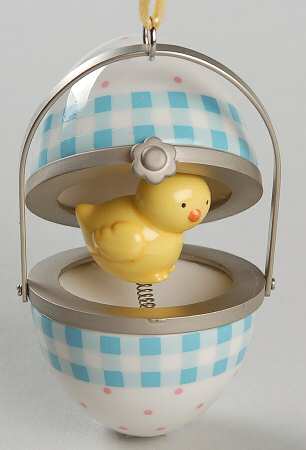 2004 Hallmark Easter Ornaments Hinged Box,Hatched Before Your Eyes - With Box
