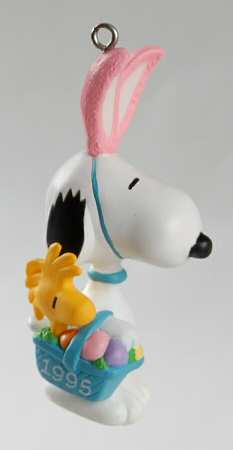 Peanuts Easter Ornaments Easter Beagle - Boxed
