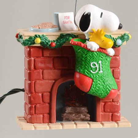 Peanuts Lighted Series by Hallmark Gold Crown