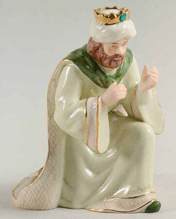 Irish Nativity King Melchoir Only-Missiing Lantern - No Box