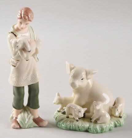 Irish Nativity Gentle Farm Hand & Adoring Family - No Box