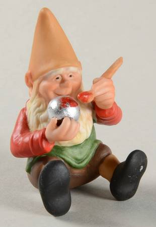 Toymaker Elves by Hallmark Gold Crown
