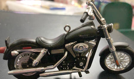 Harley Davidson-Motorcycle Milestones 2007 #9 - 2006 Fxdbi Dyna Street Bob  - Boxed