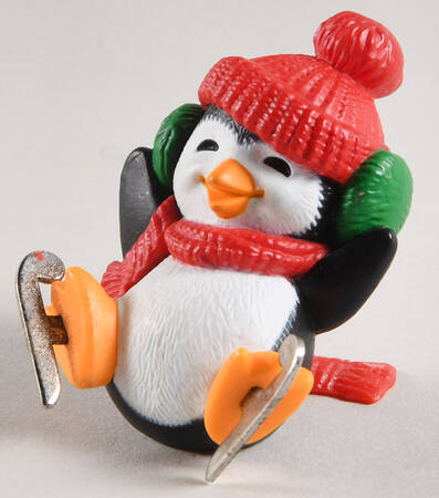 Merry Miniatures 1983 by Hallmark Gold Crown