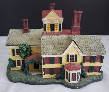 Stonefield Valley Hawthorne's Wayside Retreat - Boxed