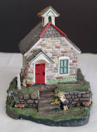 Stonefield Valley Meadowbrook Schoolhouse - Boxed