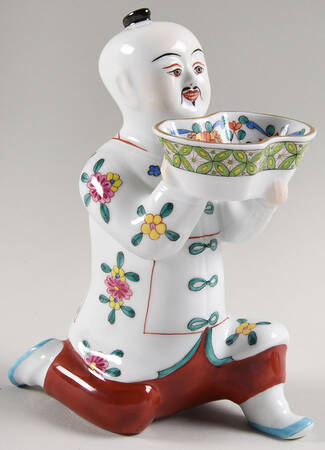 Asian Chinese Kneeling-Large/White - No Box
