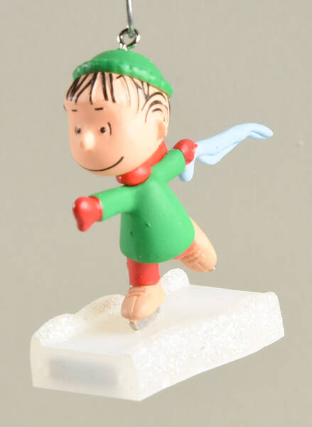 Peanuts on Ice Linus On Ice - Boxed