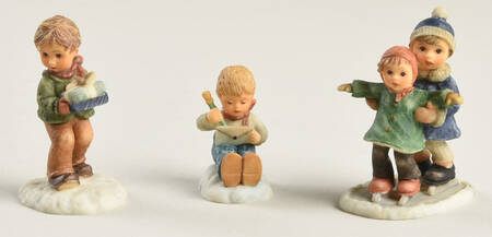 Spirit of the Season Figurine Collection Holiday Splendor - Boxed Set - Boxed