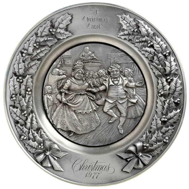 A Christmas Carol Fezziwig's Christmas Ball - Boxed