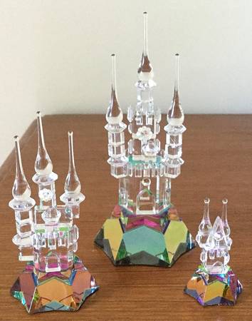 Iris Arc Crystal Figurines Enchanted Castles-Small - Boxed
