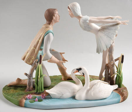 Ispanky Figurines Swan Lake - No Box