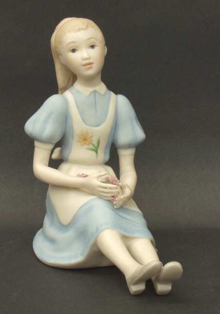 Ispanky Figurines Alice - No Box