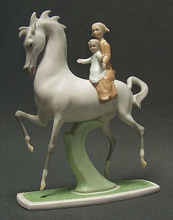 Ispanky Figurines Banbury Cross - No Box