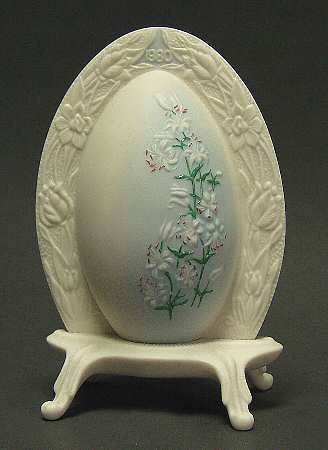 Ispanky Figurines Egg - No Box