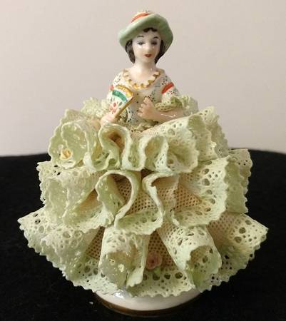 Irish Dresden Emerald Collection Lydia - Boxed