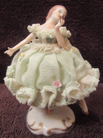 Irish Dresden Emerald Collection Lorraine - Boxed