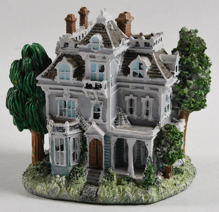 Liberty Falls Haunted House - Boxed