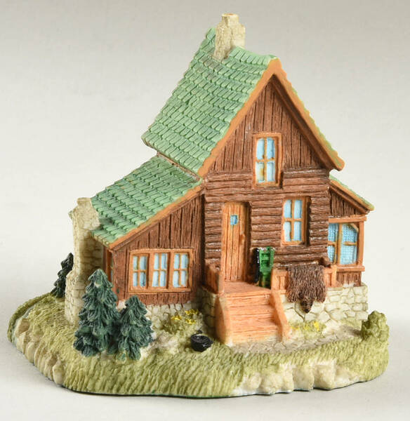 Liberty Falls Trapper Big Mikes Cabin - Boxed