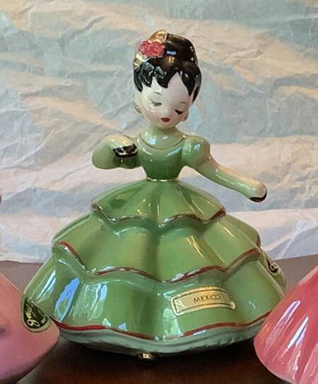 Little Internationals Mexico-Green Dress Var. 1 - No Box