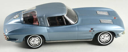 Jim Beam Decanter 1963 Corvette Stingray - Boxed