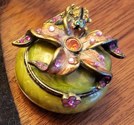 Jay Strongwater Figurine Flower Trinket Box - Boxed