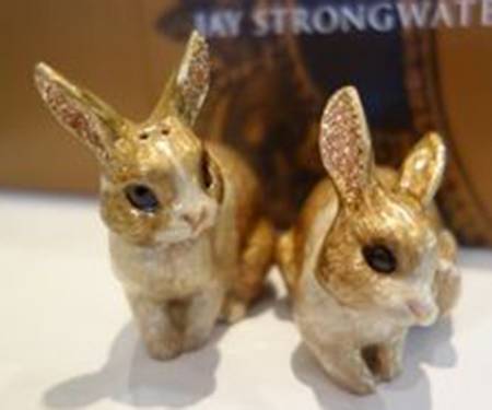 Jay Strongwater Figurine Tuscany Bunny Salt&Pepper Set - Boxed
