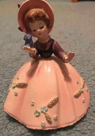 Little Pets Girl With Bluebird - No Box