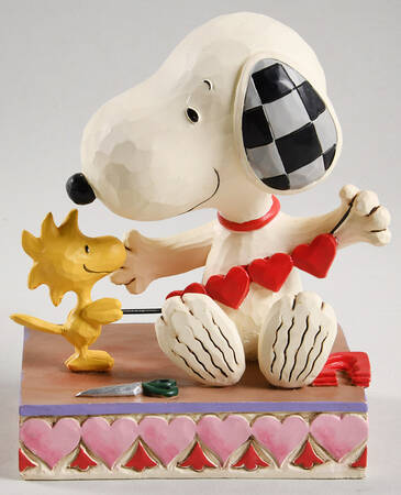 Peanuts Valentines Stringing Hearts - Boxed