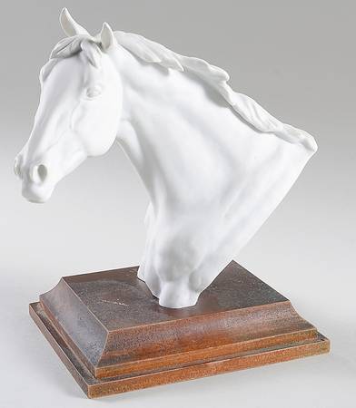 Horses Horse Head-Short Mane (White Bisque) - Boxed