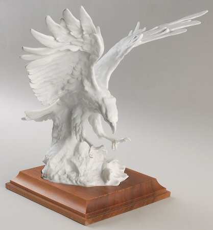 Birds Bald Eagle Viii-White Bisque - With Box