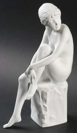 Children Girl Sitting - Boxed
