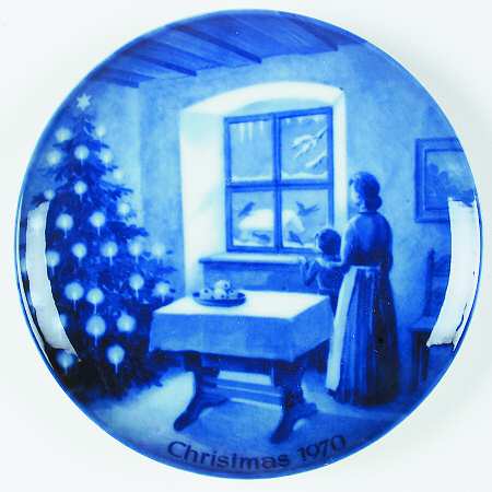 Kaiser Christmas Plate Waiting For Santa Claus - With Box