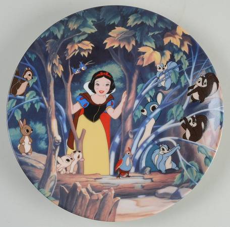 Snow White & The Seven Dwarfs A Surprise In The Clearing - Boxed