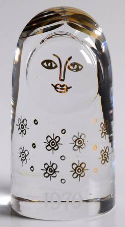 Kosta Boda Annual Paperweight Mom - With Box