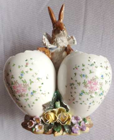 KPM Figurines Rabbit/Egg Vase - No Box
