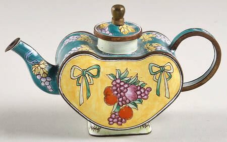 Enamel Teapots Fruit Cluster With Bows - No Box