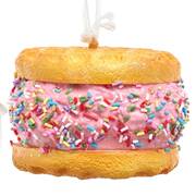 Santa's Cookie Bakery Waffle Ice Cream Sandwich- A - No Box 129a